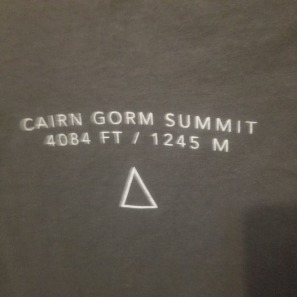 Gildan Soft Style Natural Retreats Caringorm Mountain Tee Outdoor Grey SZ Small - Picture 5 of 5